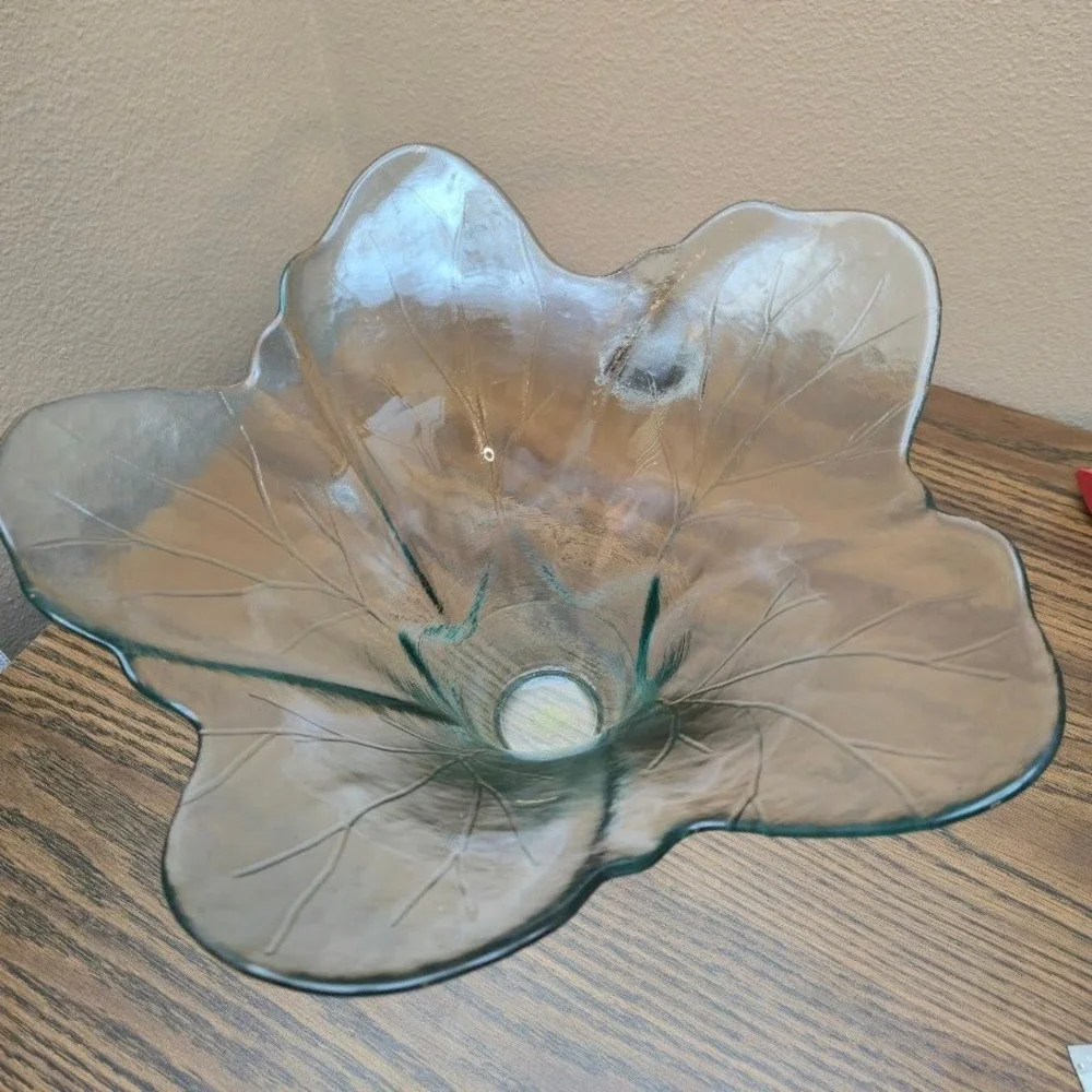 Leaf Design Lg Glass Bowl Centerpiece Decorative‎ Dish-Vase Aprox 14